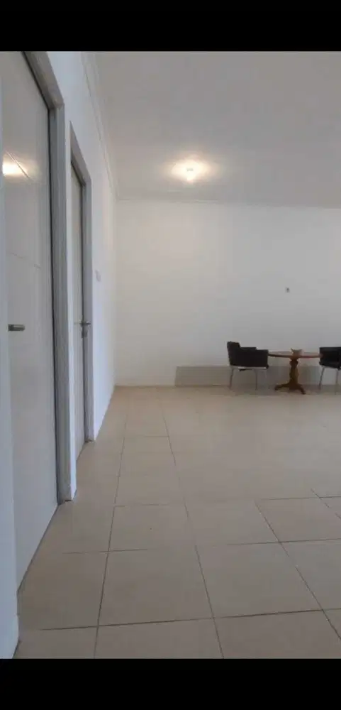 Ruko Siap Pakai di Harapan Indah 2 Bekasi Cocok Untuk Usaha/Kantor