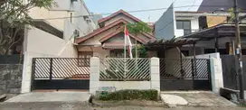 Dijual Cepat Rumah di Puter, Bintaro Sektor 5, Nego Sampai Jadi