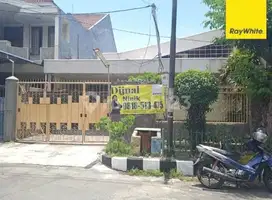 Dijual Rumah Ada Gudang SHM di Nol Jalan Raya Kupang Jaya Surabaya