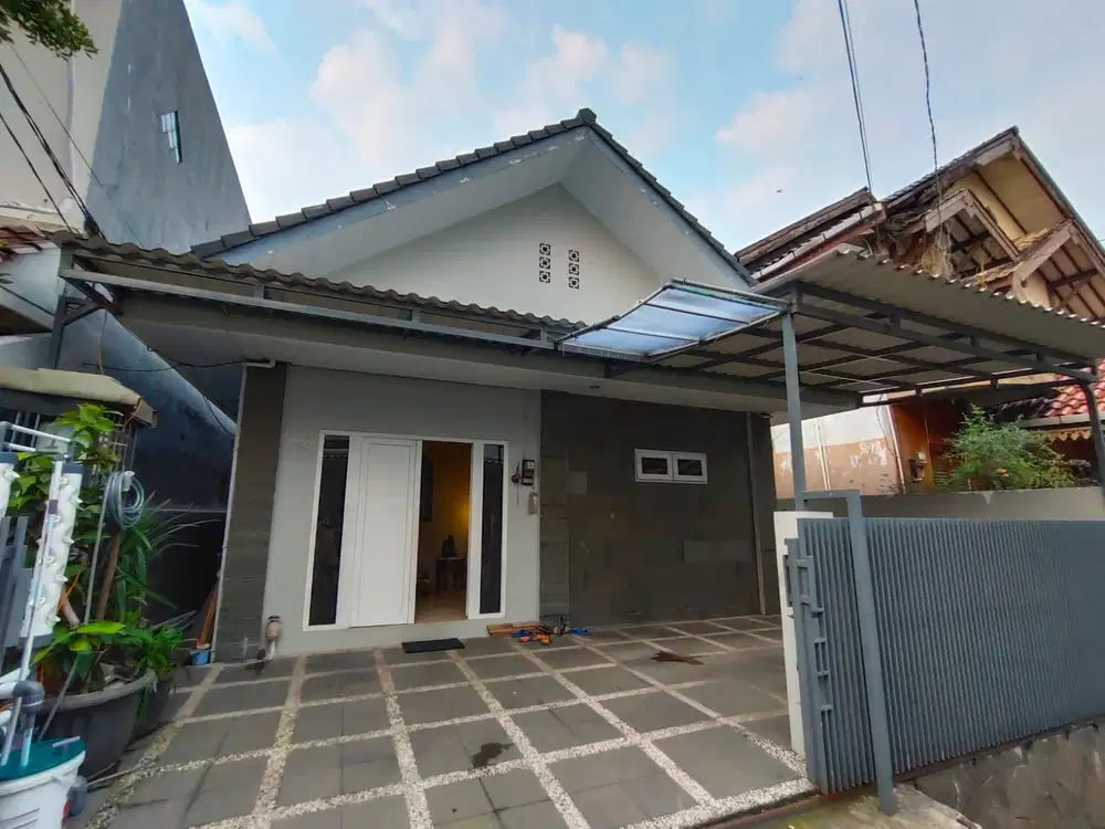 Rumah siap huni lokasi strategis di Kebayoran Baru