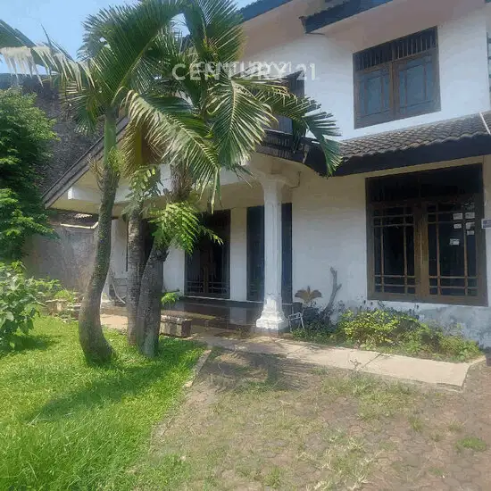 Rumah Hoek Asri Strategis Di Bintaro Tangerang Selatan S9004