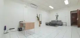 Ruko Sewa lantai 3 saja, Bukit Gading Indah depan Gading Kirana, Kelapa Gading.