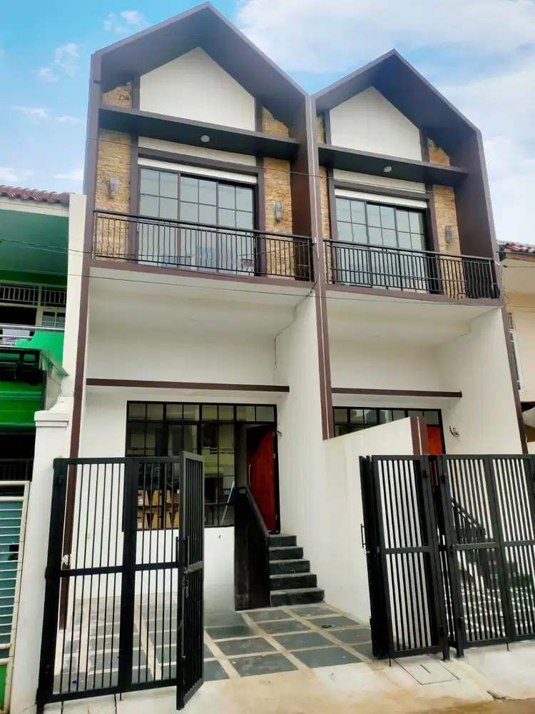 S649 Rumah baru 3 Lantai Murah Curug Pondok Kelapa Jakarta Timur