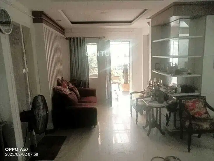 Rumah 2 Lantai Semi furnished di Perumahan Kemang Pratama, Bekasi