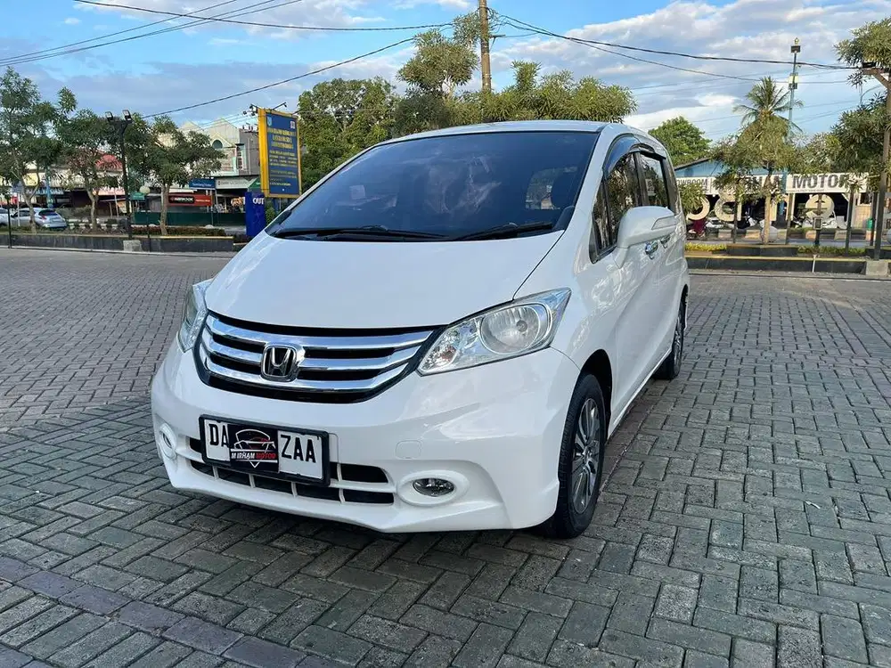 Honda Freed 1.5 E Psd Facelift Matic 2015