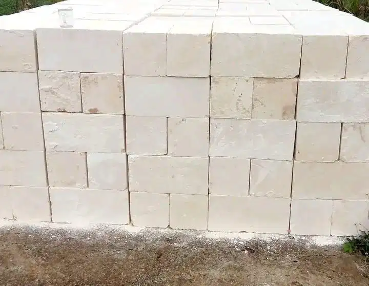 Batu kumbung super