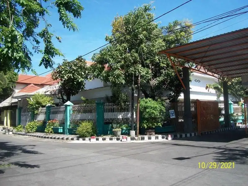 Rumah di Medokan Asri Barat