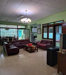 Rumah Bagus di Tengah Kota, Mainroad Andir