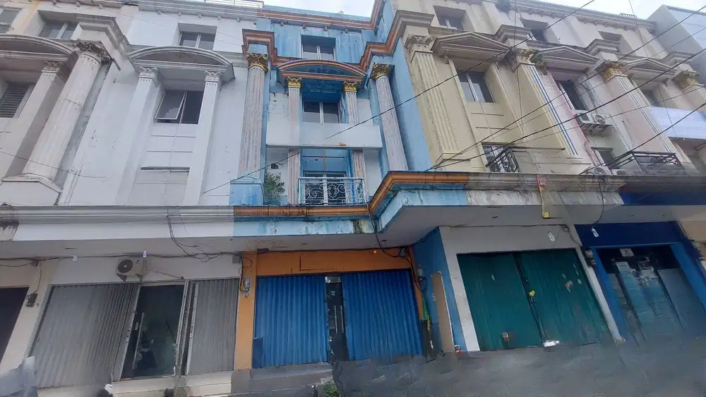 Ruko 4,5 Lantai dengan Lift di Pancoran – Harga di Bawah NJOP!