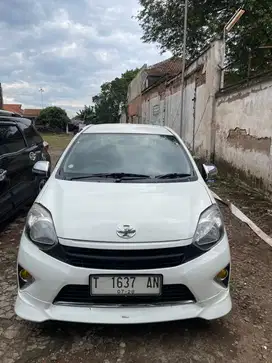 Dijual Mobil Toyota Agya Tahun 2015 Type G TRD S