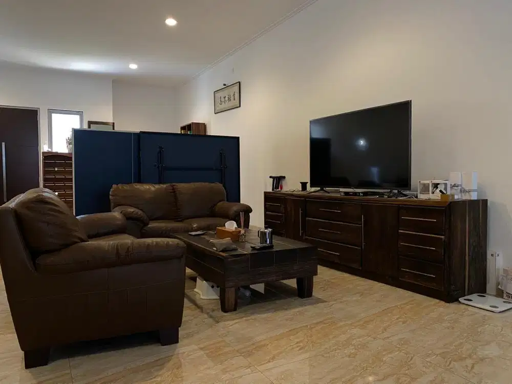 Dijual Perabot Rumah Meja TV Kayu Solid Bali