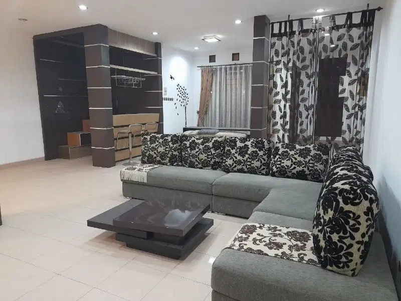 Rumah siap huni di Setraduta Bandung