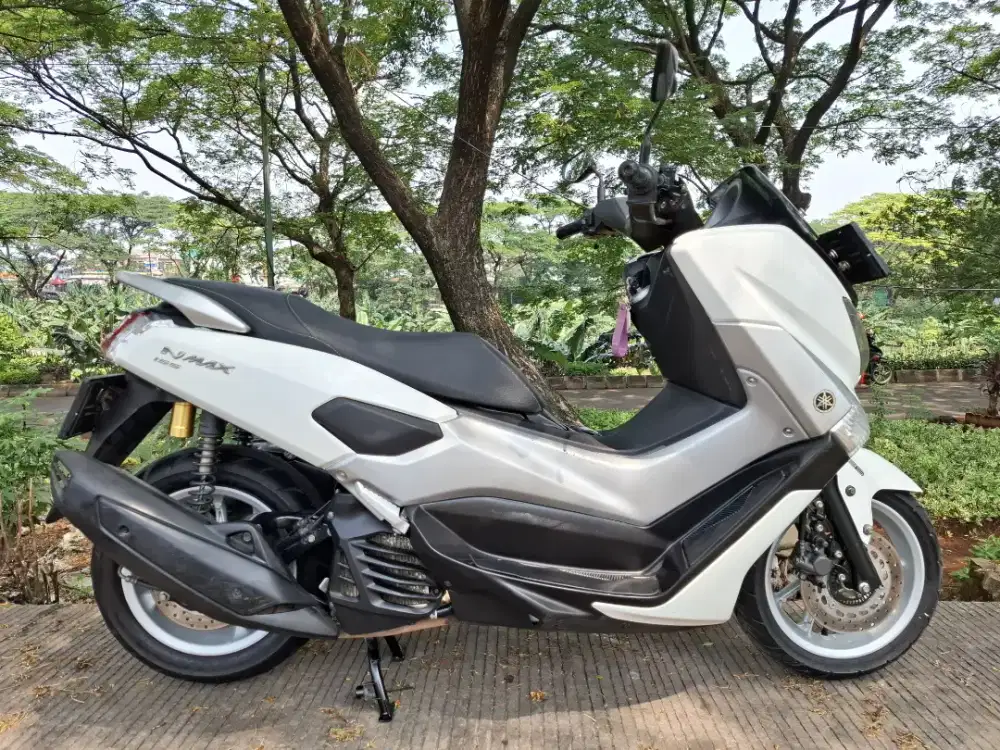 YAMAHA NMAX TAHUN 2019 MOTOR BAGUS SS KOMPLIT ASLI