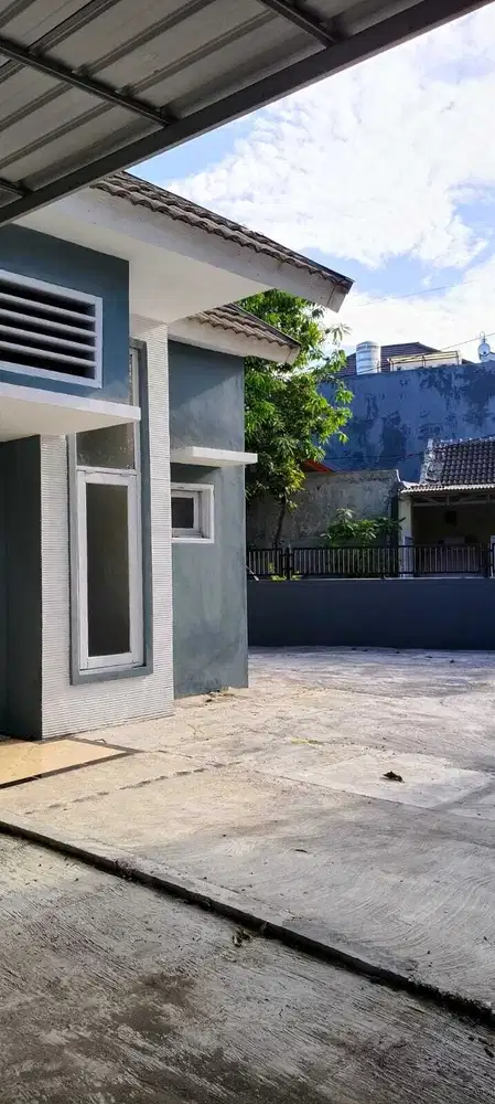 Jual cepat nego sampai deal rumah luas banget area kampus UPN Sby