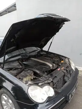 Mercedes-Benz C240 2006 Bensin