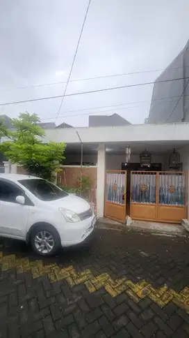 Murah banget loh dengan luas tanah 84m² di area Wiyung Surabaya