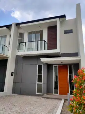 Dijual Rumah Baru Gress di Central Park Juanda Sidoarjo Dekat Tropodo