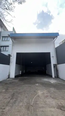 Dijual Gudang Bagus Tempat Strategis Cocok Buat Bengkel Mobil Cikarang