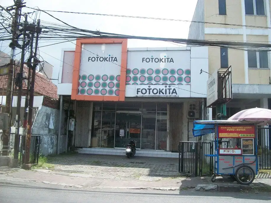 Ruko di Bratang Gede