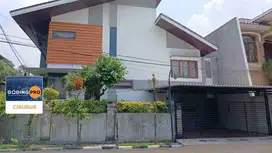 Di jual rumah Mewah, Rapi di Taman Laguna Cibubur
