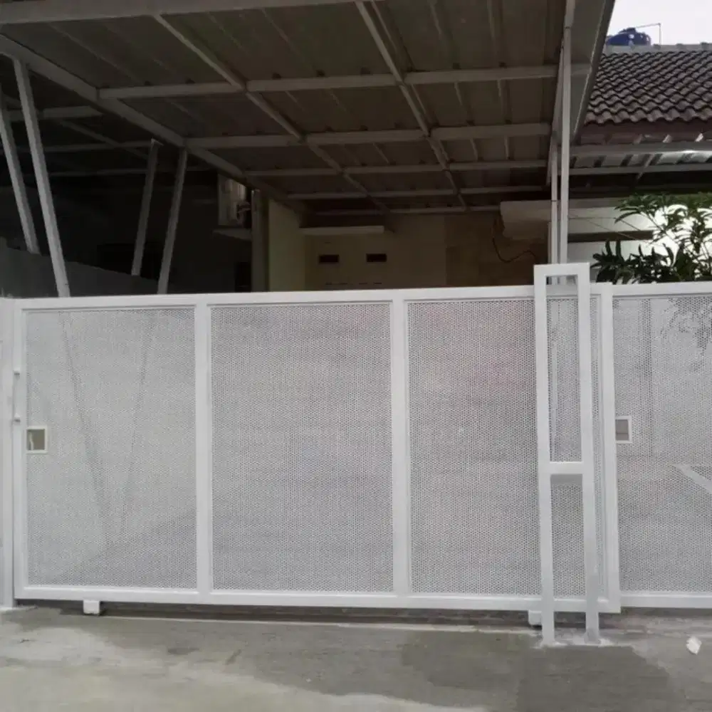 Pagar minimalis industrial perforated