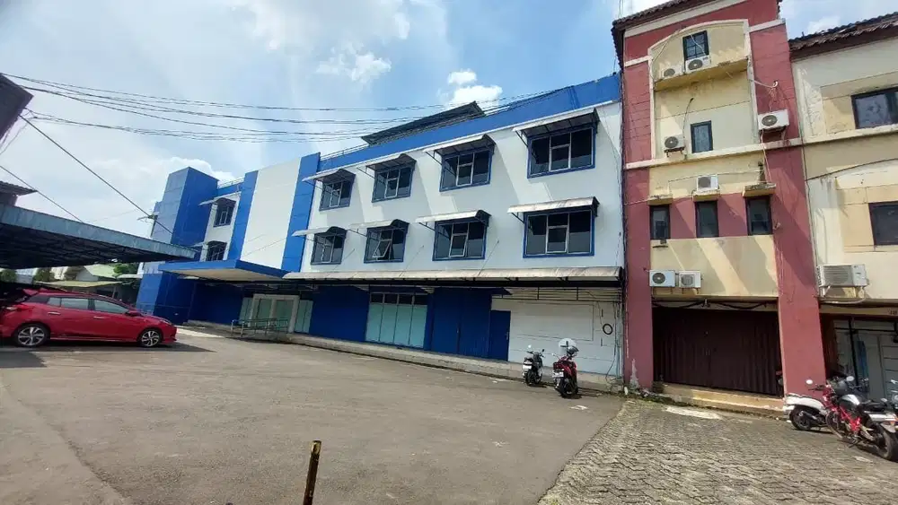 Ruko Eks Kantor Gandeng 10 Di Cakung Jakarta Timur