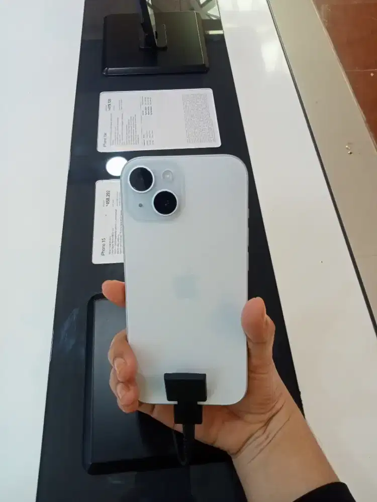 iPhone 15 | 128 GB
