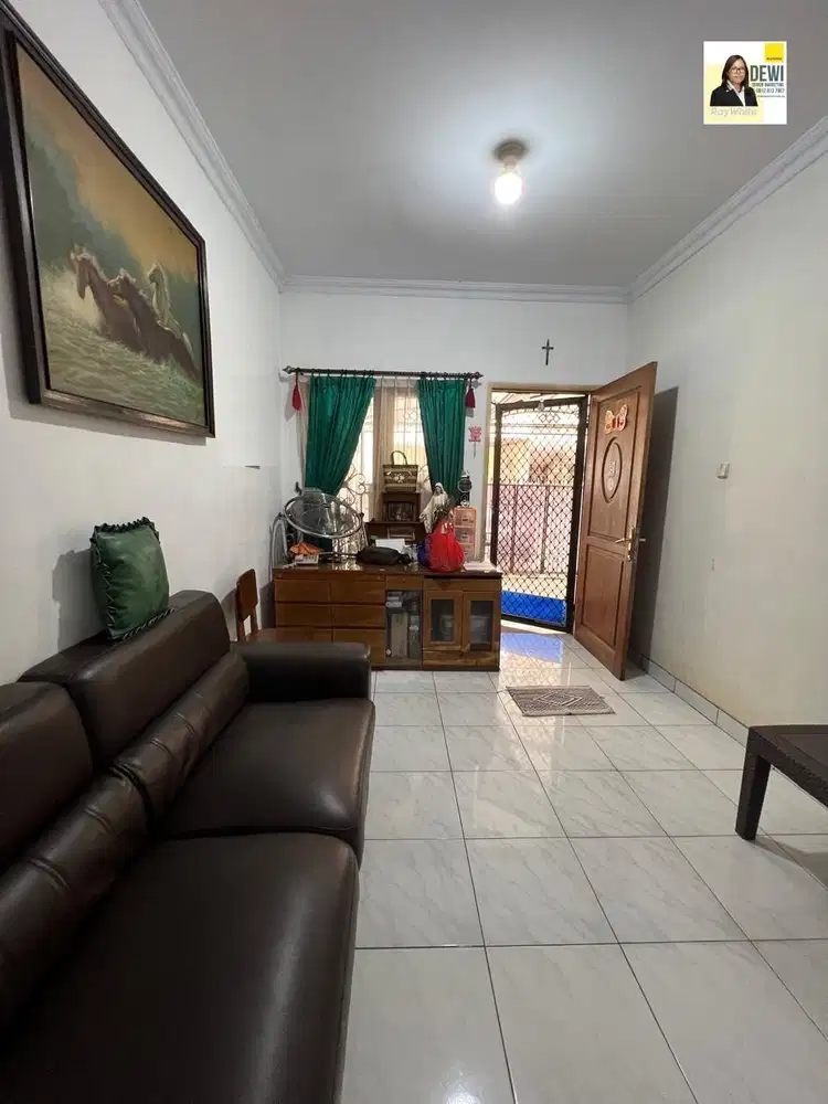 Sunter bisma luas 6x15 m2, 2 lantai, 2+1 kamar tidur, 2 kamar mandi