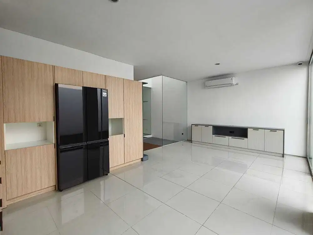 Dijual rumah Somerset Citraland Surabaya barat