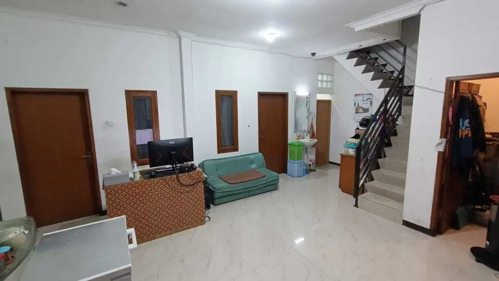 Disewakan/Dijual Rumah Siap Huni dan Usaha Kopo Permai Bandung