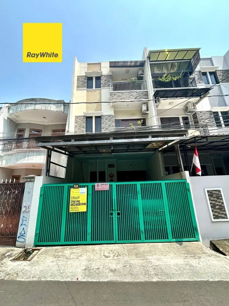 Dijual Rumah 3 Lantai Tomang, Semi Furnish, Dekat Tol, SHM Siap Huni