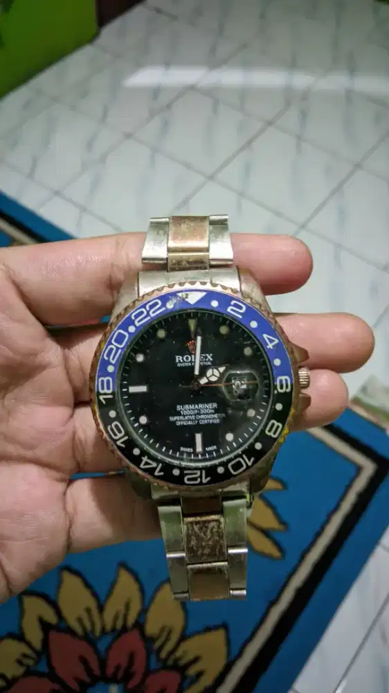 jam tangan Rolex Submariner