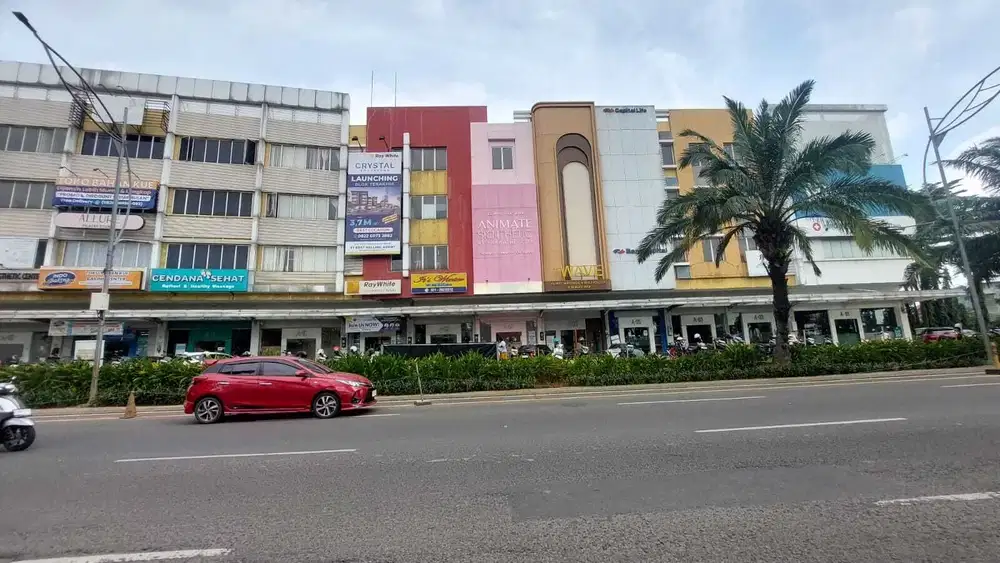 Ruko Hadap Jalan Raya Graha Bulevar Summarecon Bekasi