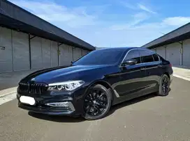 BMW 520i LUXURY AT 2018 Bensin