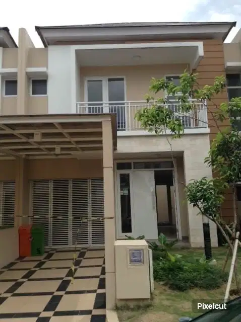 Dijual rumah di Lotus Summarecon Bekasi