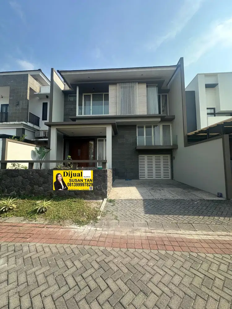 DIJUAL RUMAH MINIMALIS SPLIT LEVEL CITRALAND UTAMA