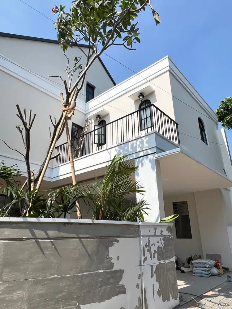 Rumah Baru Mewah siap huni lima kamar sertifikat BSD