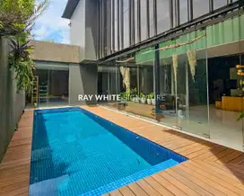 Dijual Rumah Mewah Lokasi Stategis Di Panglima Polim Kebayoran Baru