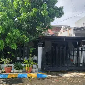 Dijual rumah Wiyung babatan indah Surabaya barat