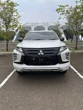 LOW KM Mitshubishi pajero sport ultimate 2.4 white, PEMAKAI
