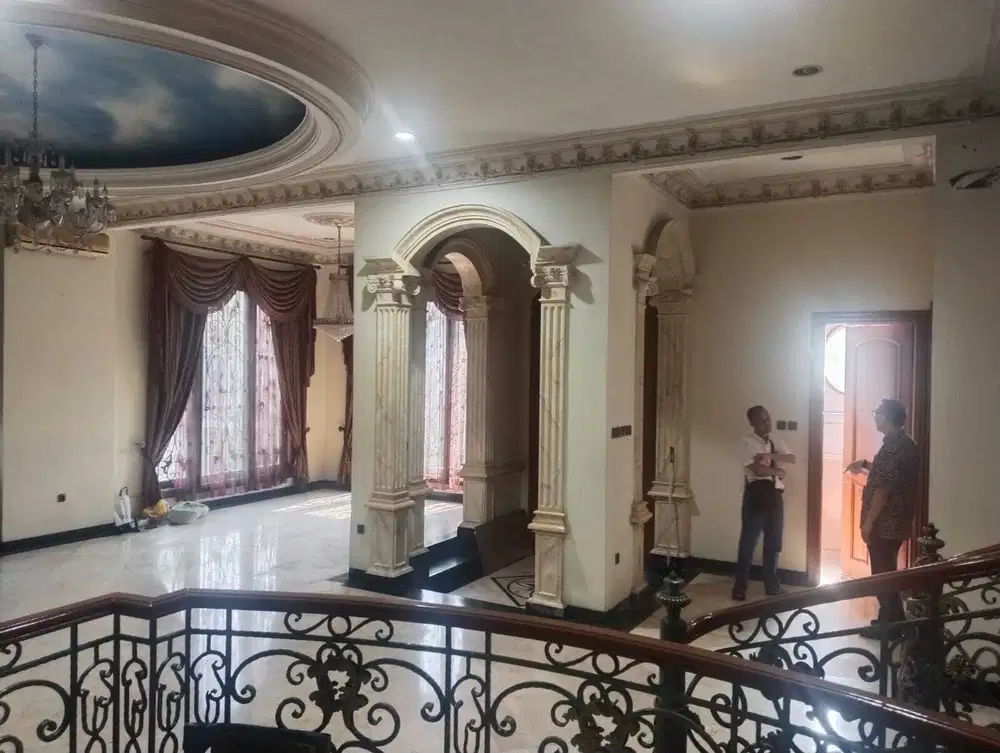 DIJUAL CEPAT RUMAH MEWAH BANGUNAN 2004 MUARA KARANG