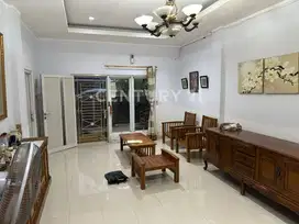 Rumah Siap Huni Lokasi Strategis Di Palmeriam Matraman S8731