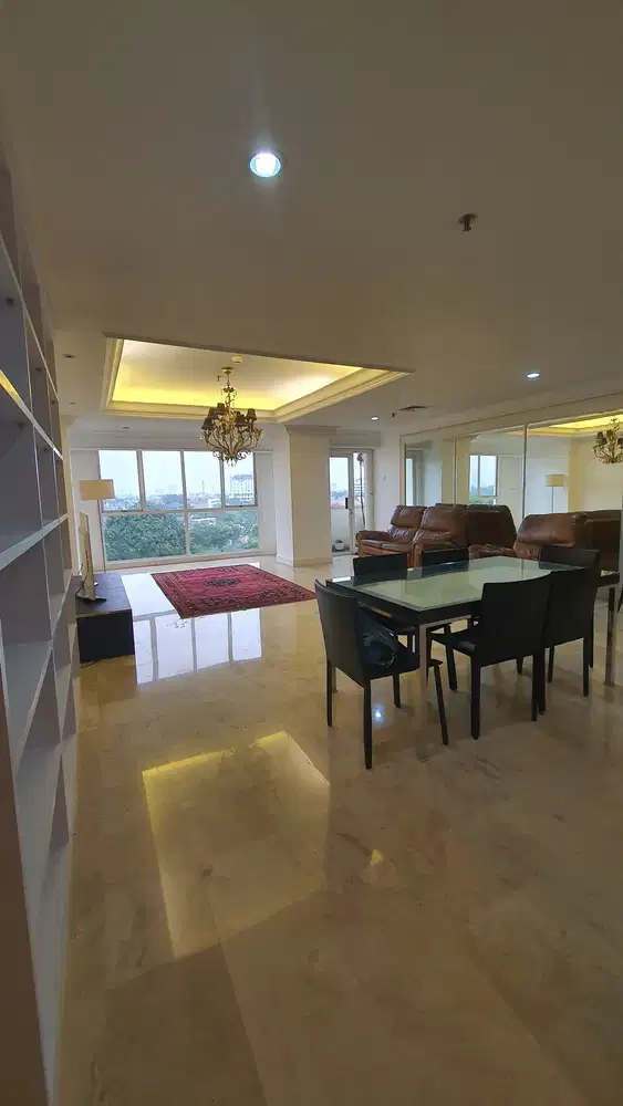 COMFY & LUXURIOUS Apt Green Area Kemang Jaksel