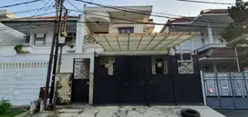 Rumah Summagung, Kelapa Gading Luas 8x24m2