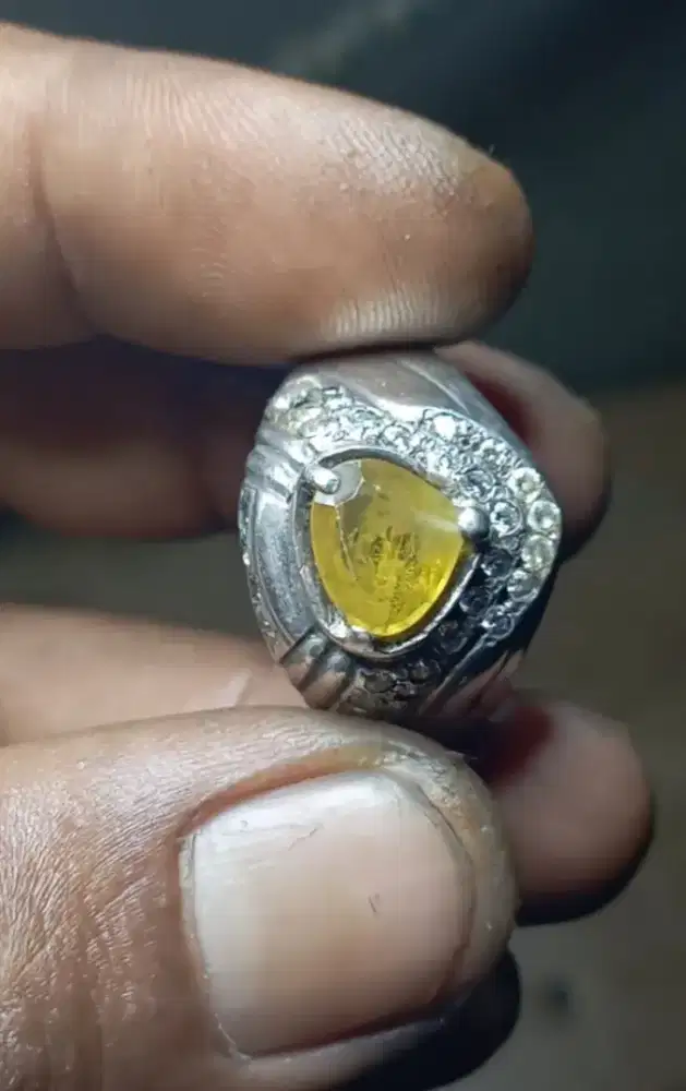Yellow shapire srilangka ring perak