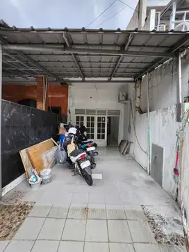 Rumah Petak Luas 50 m2 Kamar Tidur 1 di Rawamangun
