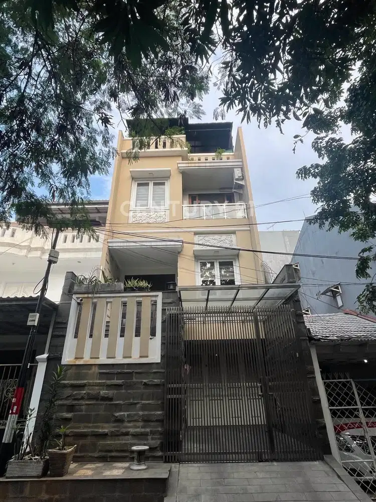 Rumah Cantik 3 Lantai Di Dekat Sunter Mall Jakarta Utara