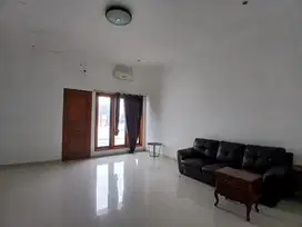 Dijual rumah harga NJOP  sebrang  Cinere Mall