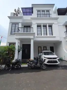Rumah siap huni classic modern di setu cipayung jakarta timur