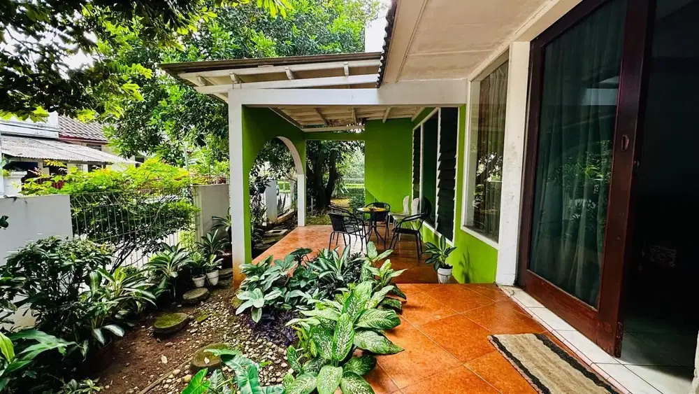 Di jual rumah hook siap huni di cinere blok A